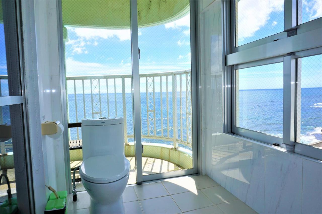 Hotel Okinawa Ocean Front Chatan Esterno foto