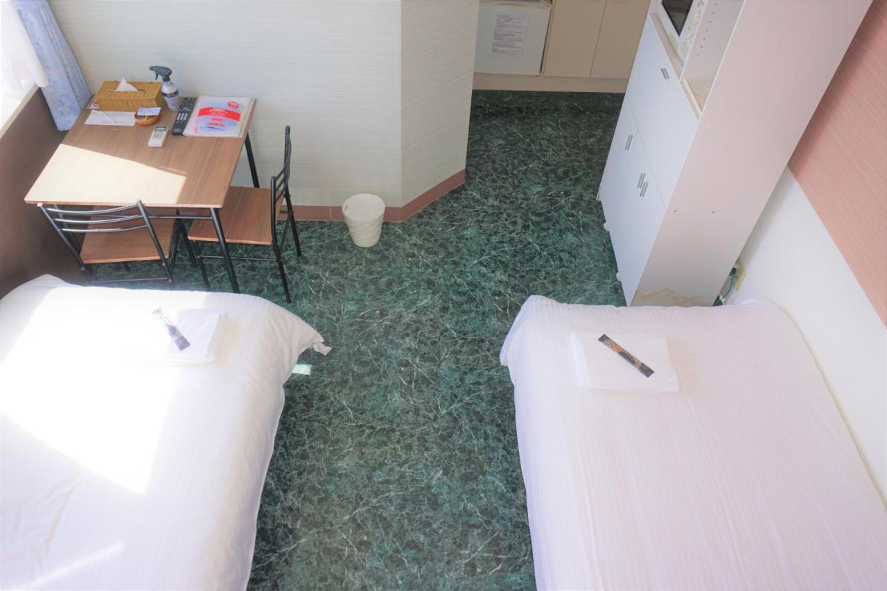 Hotel Okinawa Ocean Front Chatan Esterno foto