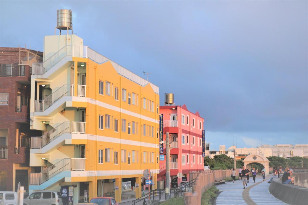 Hotel Okinawa Ocean Front Chatan Esterno foto