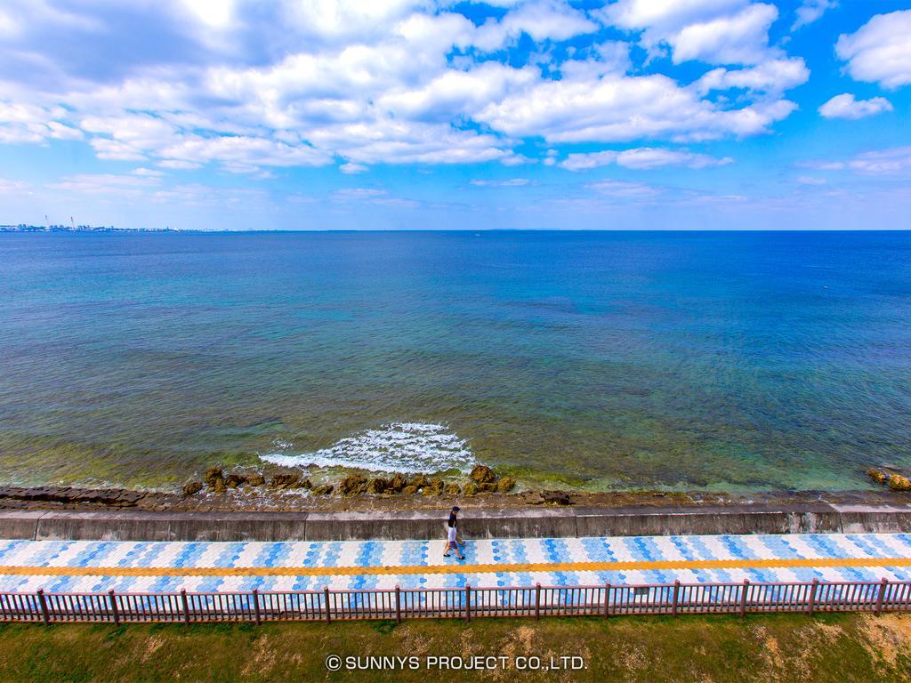 Hotel Okinawa Ocean Front Chatan Esterno foto