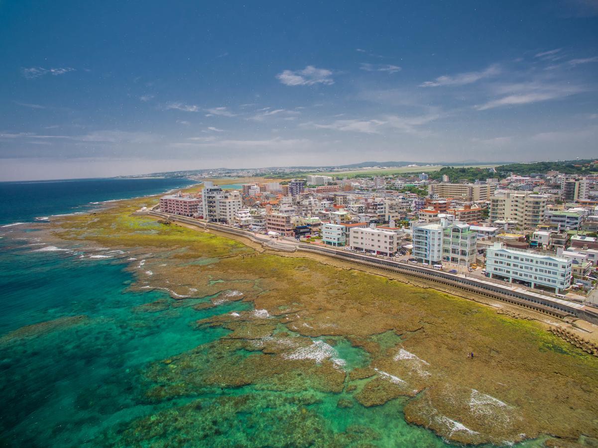 Hotel Okinawa Ocean Front Chatan Esterno foto